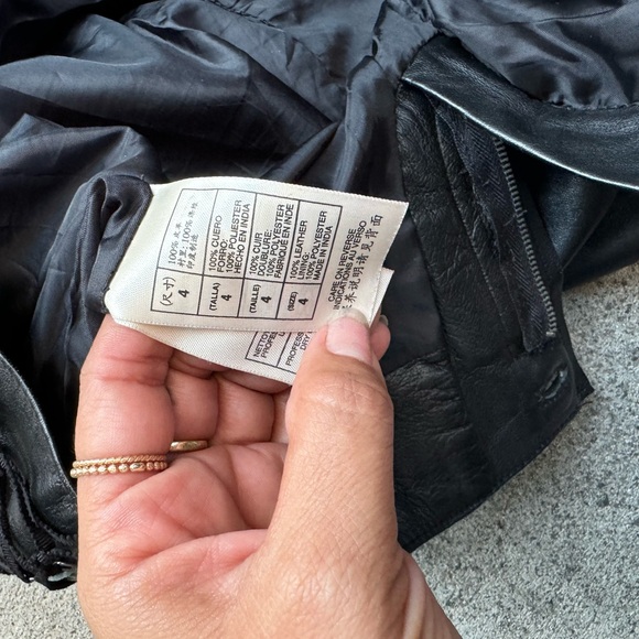 Leather mini skirt - Picture 13 of 16